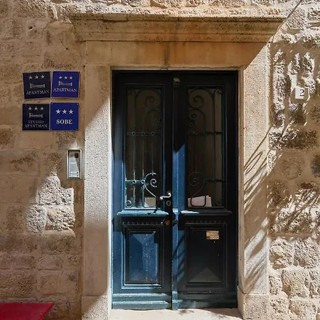 Amelie Apartment