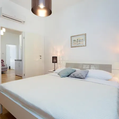 Apartment Amelie
