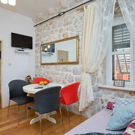 Apartment Amelie