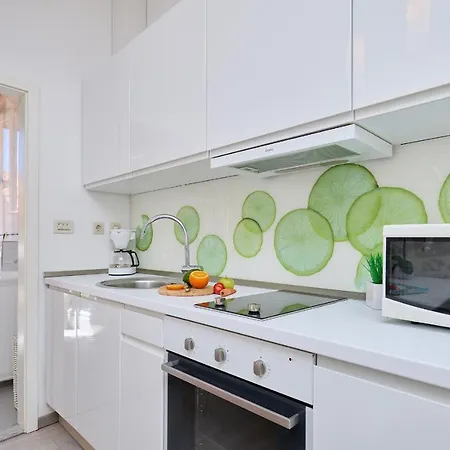Amelie Apartment